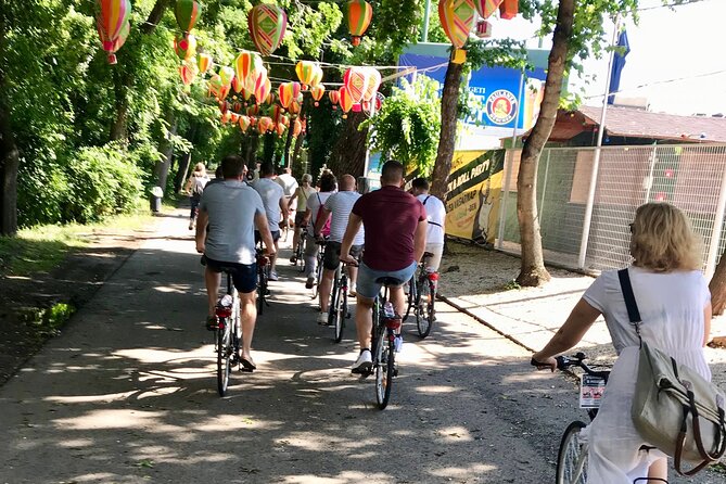 1-Day Bike Rental in Budapest - Safety and Traffic Reality in Budapest Bike Lanes