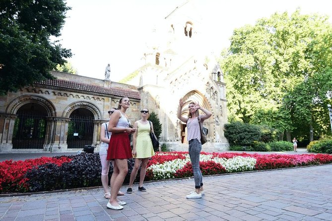 101 things in Budapest - Full Day Tour with Lunch & Metro Pass - Key points worth knowing before you go