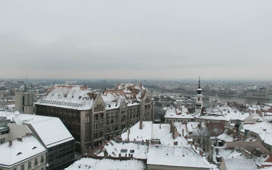 2 Hours Buda Castle Walking Tour - Walk with a Historian - What makes this 2-hour format worth your time