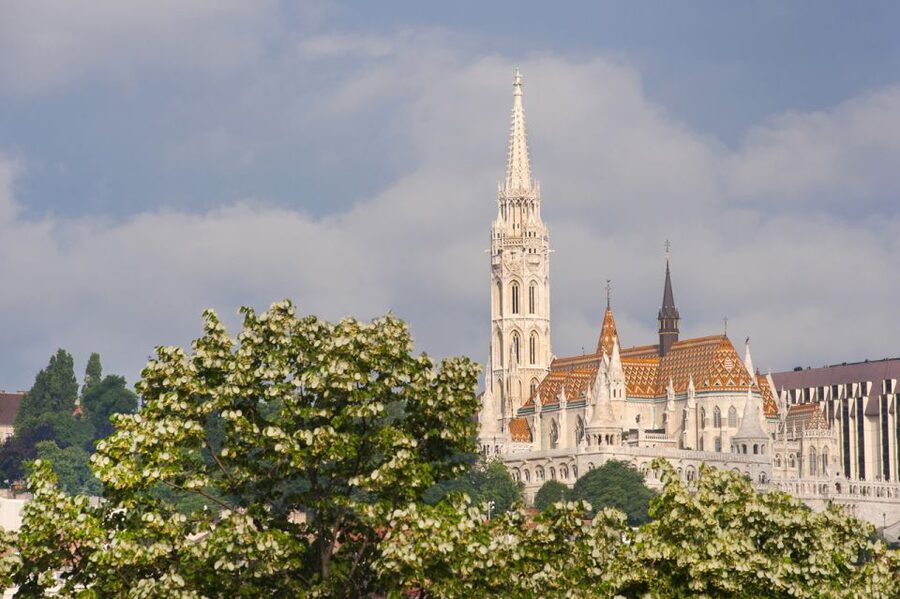 3-Hour Orientation Walking Tour of Buda and Pest - Crossing the Danube by public transport, not just by postcard