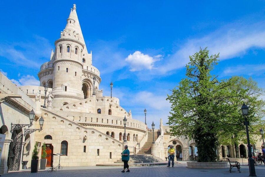 6 hour Budapest walking tour - Andrassy Avenue and City Park: the “how the city thinks” section