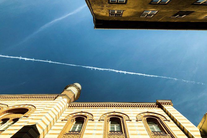 A Journey through Jewish Budapest - Walking Tour - The walk from ghetto memory to Kazinczy Street life