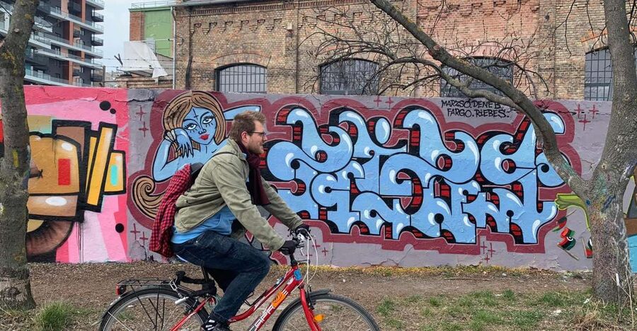 Alternative Bike tour: Graffiti Wall and Peace - Key Highlights Worth Knowing