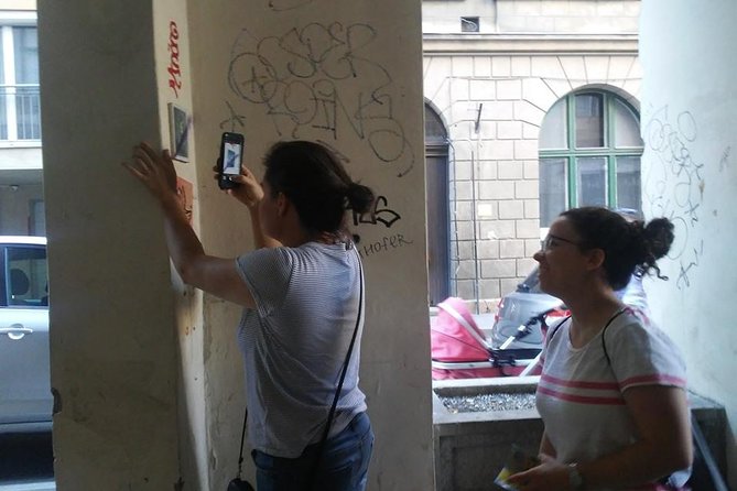 Alternative Street Art Free Walking Tour of Budapest - Guides who turn walls into stories (Victoria, Peter, Alexandria)
