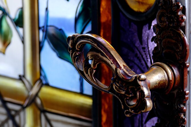 Art Nouveau Treasures of Budapest - Exclusive Private Tour - Gutenberg Square and the Miksa Róth stairway lead-glass