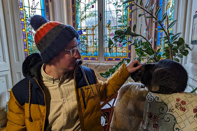 Art Nouveau Treasures of Budapest - Exclusive Private Tour - The ending at Rákóczi tér: a century-old apartment and a Miksa Róth stained glass window