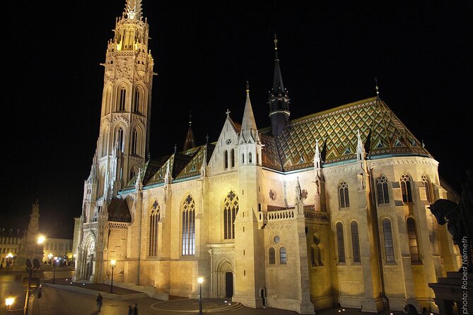 BloodThirsty Hungary - Castle District - Stop 3: the Royal Palace story break, a picture-friendly pause