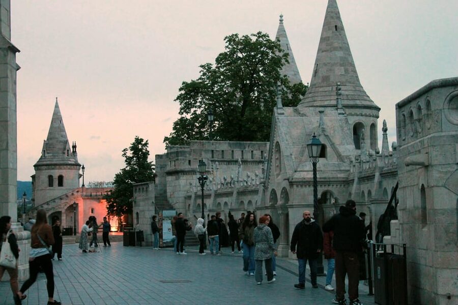 BloodThirsty Hungary: Walking tour & Dark Historical Stories - The guides matter: Oscar and Joe set the tone