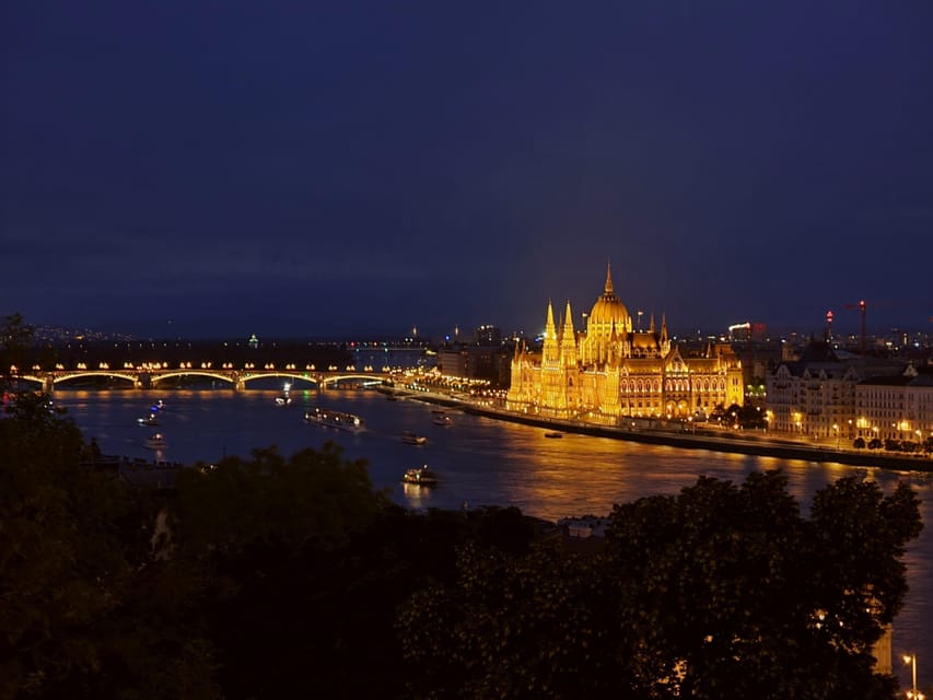 BloodThirsty Hungary: Walking tour & Dark Historical Stories - Should you book BloodThirsty Hungary?