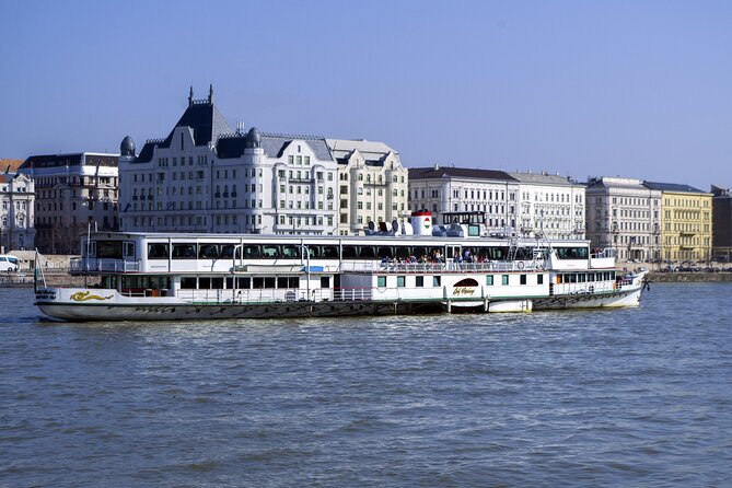 Bottomless Brunch and Cruise with Prosecco in Budapest - Bottomless brunch on the Danube: why this format works