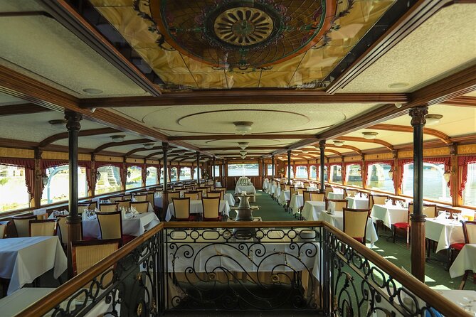 Bottomless Brunch and Cruise with Prosecco in Budapest - The Danube sightseeing loop, stop by stop