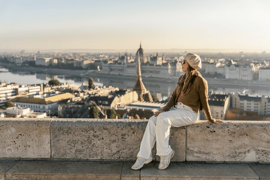 Buda Castle: Private photoshoot with a local guide - Why this private Buda Castle photo session feels worth it