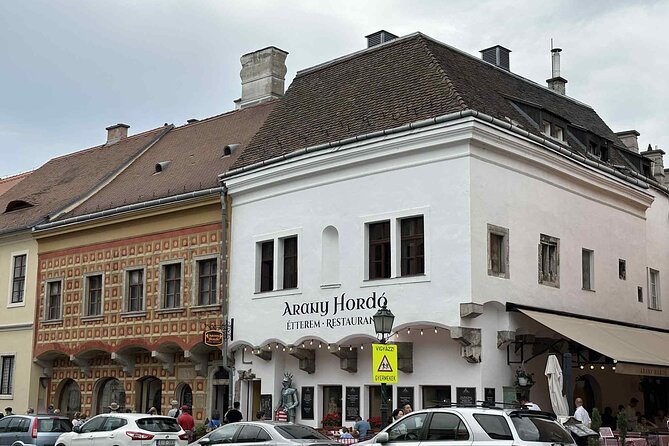 Buda Castle Tour: History and Architecture - Why this Buda Castle walking tour feels different