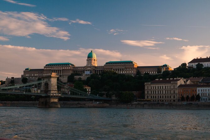 Budapest: 1-Hour Highlights Cruise with Welcome Drink - Dock 42 and check-in: the part that decides your first 10 minutes