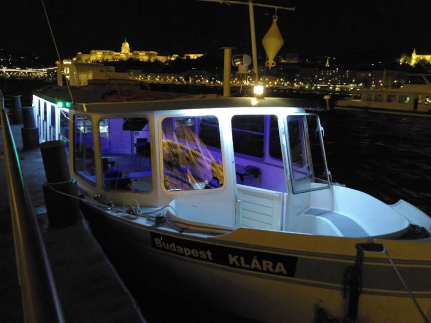 Budapest: 1-Hour Private Boat Cruise - Key highlights at a glance