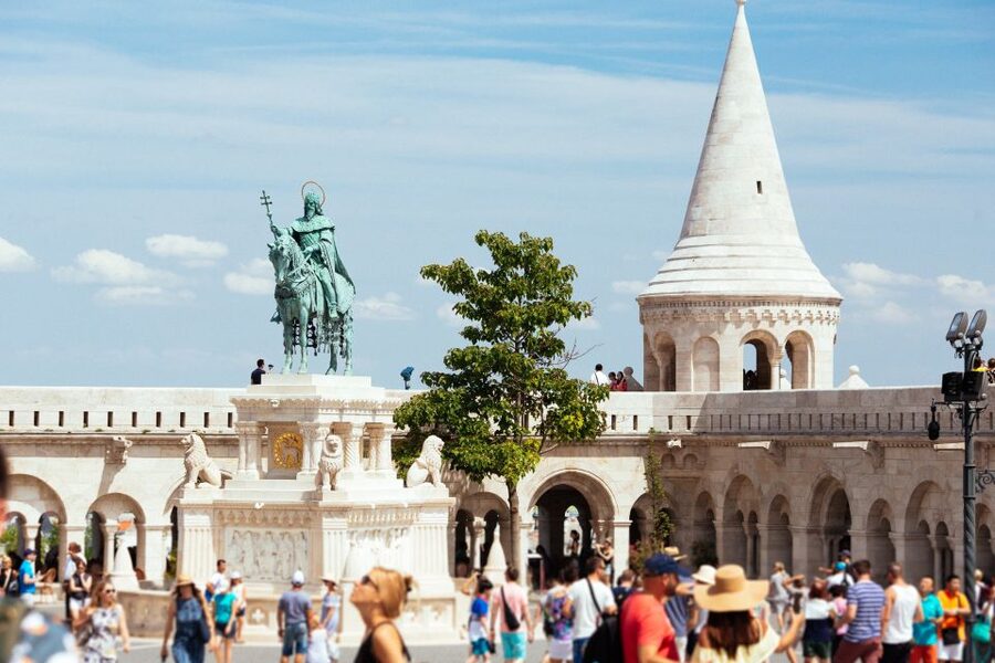Budapest: 2-Hour Private Kick-Start Tour with a Local - What you should bring and how to plan your day around the walking