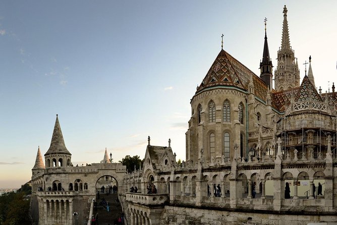 Budapest: 3-Hour Live-guided Bus Tour and 1-hour River Cruise - Timing, Vehicles, and How to Avoid Common Frustration