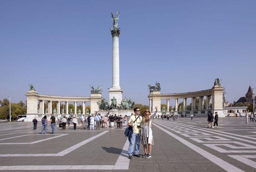 Budapest: 3-Hour Trabant Sightseeing Tour - If you want the standard highlights route instead