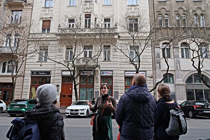 Budapest Art Nouveau Walking Tour - Bedö House and the Hungarian State Treasury: the tour’s connective tissue