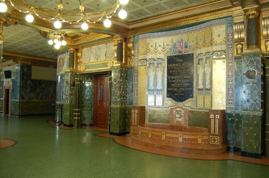 Budapest Art Nouveau Walking Tour - Zsolnay porcelain and why it matters more than you think
