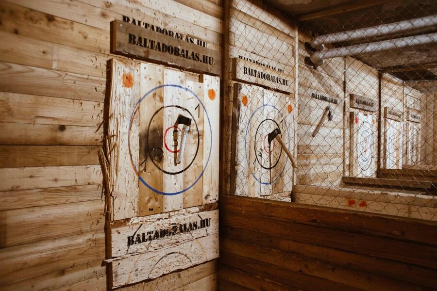 Budapest: Axe Throwing Experience - Coaching That Actually Helps: Getting Technique Fast
