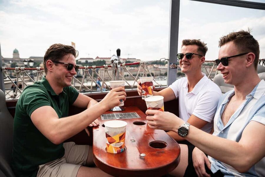Budapest: BeerBus Sightseeing Tour with unlimited beer - The One-Hour Route, and Why It Works for Tight Schedules