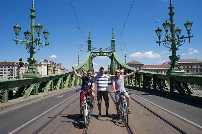 Budapest Bike Ride - Liberty Bridge to Buda: fast orientation plus real stories