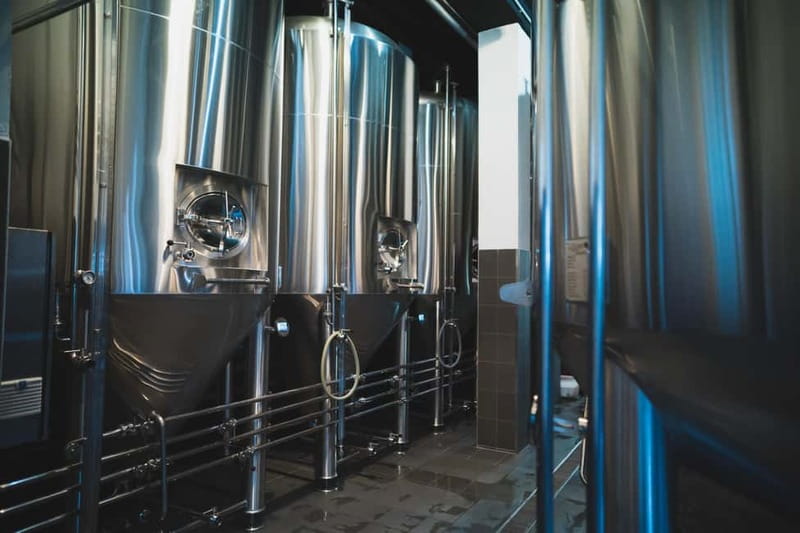 Budapest: Brewery Tour at "First Craft Beer" & Beer Tasting - What you learn from the ingredients and the machines