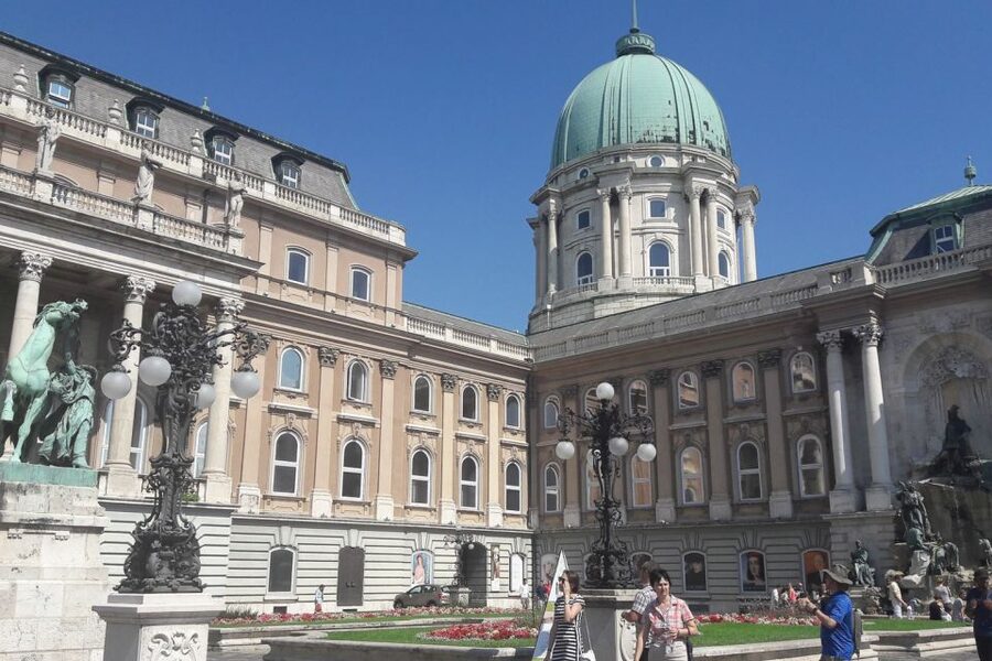 Budapest: Buda Castle District Walking Tour - Tickets, opening times, and how to avoid disappointment