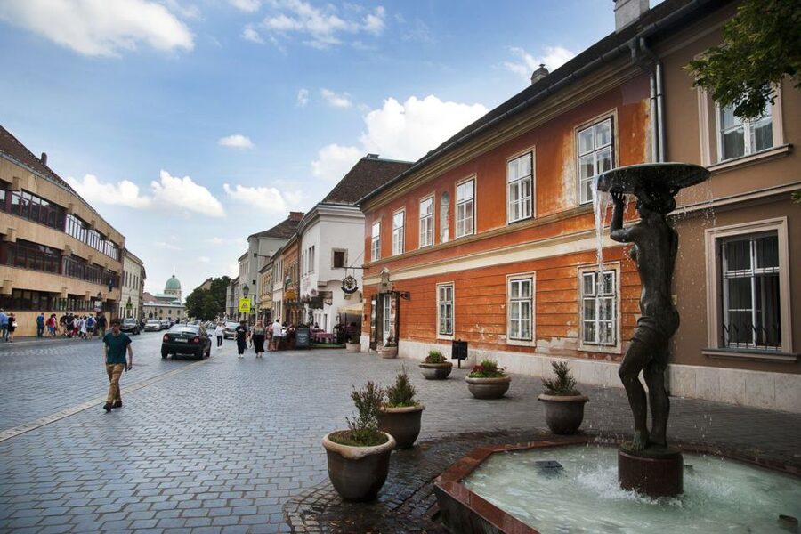 Budapest: Buda Castle District Walking Tour - Beyond the main sights: medieval walls and Buda Hills outlooks