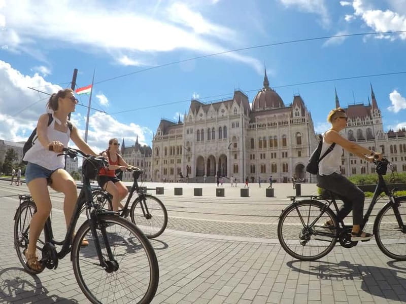 Budapest & Buda Castle e-Bike Tour with a local guide - Andrássy Avenue, Opera, Heroes’ Square, and City Park classics