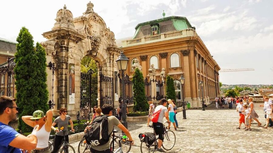 Budapest & Buda Castle e-Bike Tour with a local guide - Castle Hill climb, Taban passing views, Danube River, and Elizabeth Bridge