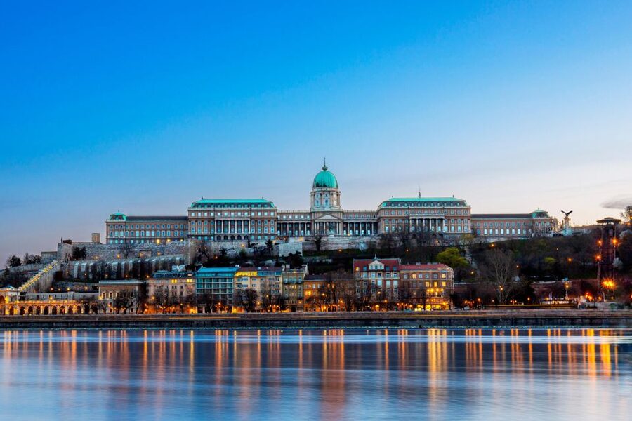 Budapest: Buda Castle Walk with Saint Stephen's Hall - Who this walk fits best, and who should skip it