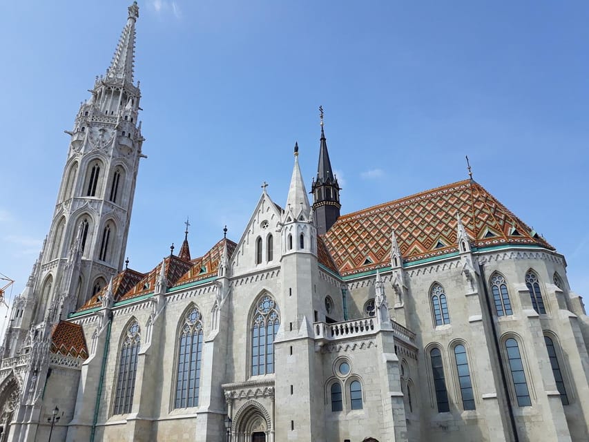 Budapest: Buda Castle Walking Tour & Folk Music Performance - Why Buda Castle feels different with this kind of guide-led walk