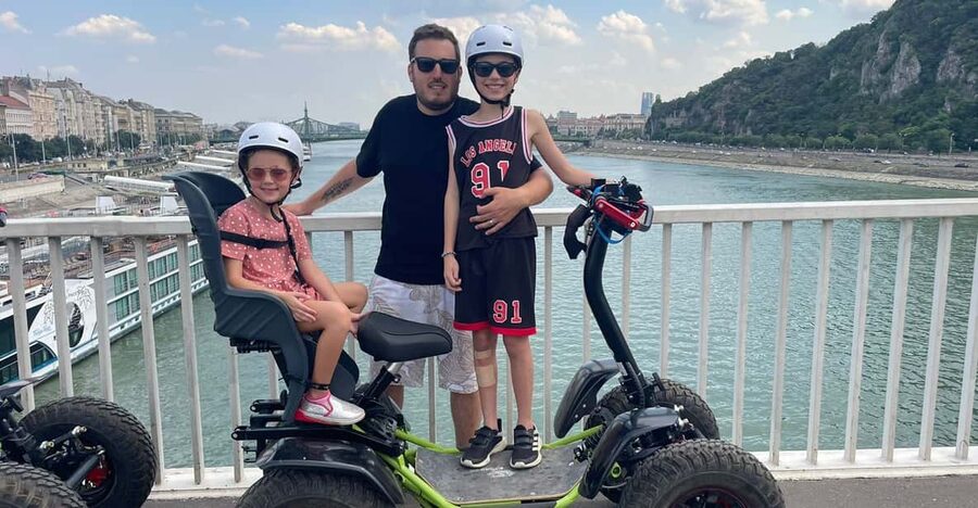Budapest: Buda Highlights Guided Tour on Electric EZRaider - Electric EZRaider in Budapest: what makes it feel different