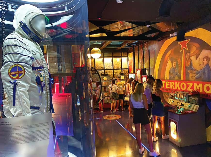 Budapest: Budapest Retro Interactive Museum Ticket - Three Floors of Communist-Era Life: Rooms That Feel Like Time Travel