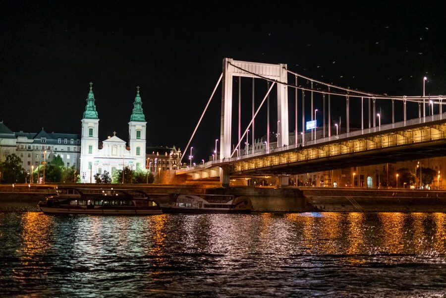 Budapest: Candlelit Dinner River Cruise with Live Music - Who this cruise suits best in Budapest (and who should skip it)