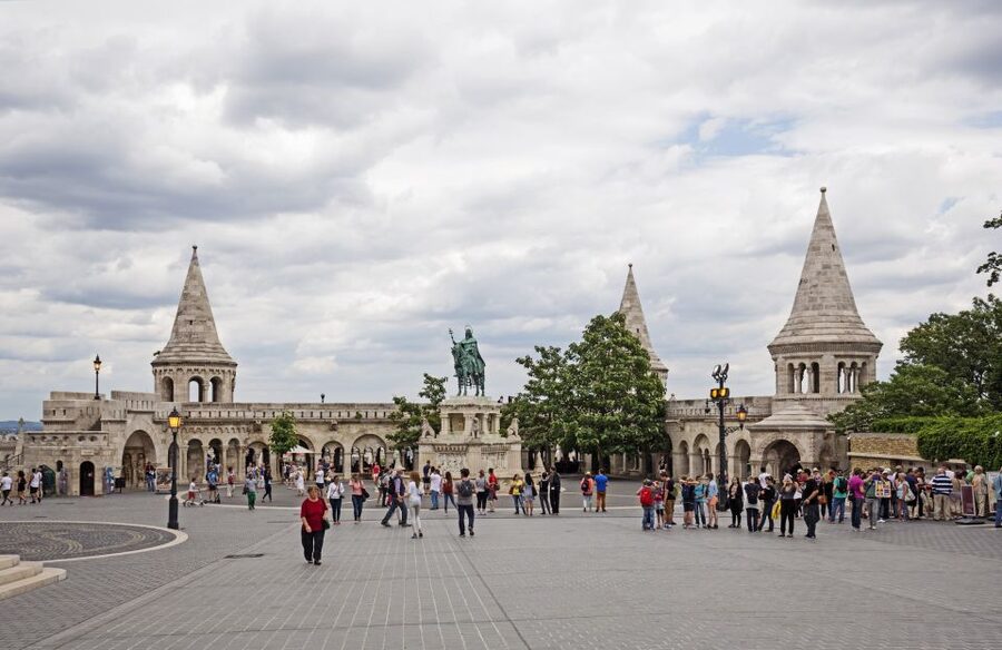 Budapest: Castle District Walk with Matthias Church Entry - Buda Castle District in 2 Hours, Starting at Holy Trinity Square