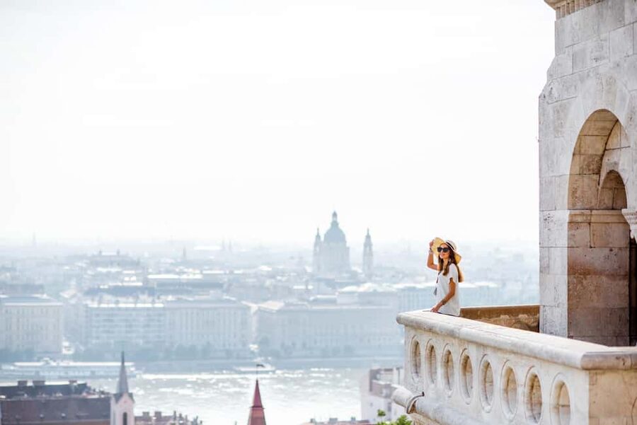 Budapest: Castle Hill Photoshoot with Private Photographer - Key things that make this photoshoot work