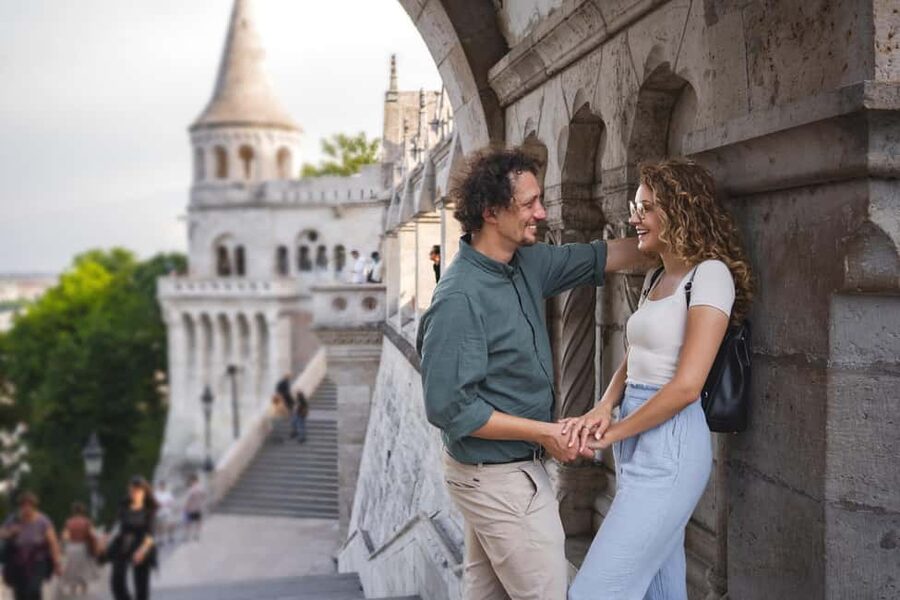 Budapest: Castle Hill Photoshoot with Private Photographer - The photographer’s role: how you get natural photos without overthinking