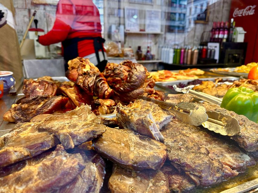 Budapest: Christmas Market Guided Walking Tour with Tastings - First Stop: Hungarian State Opera House and a Market Route That Makes Sense