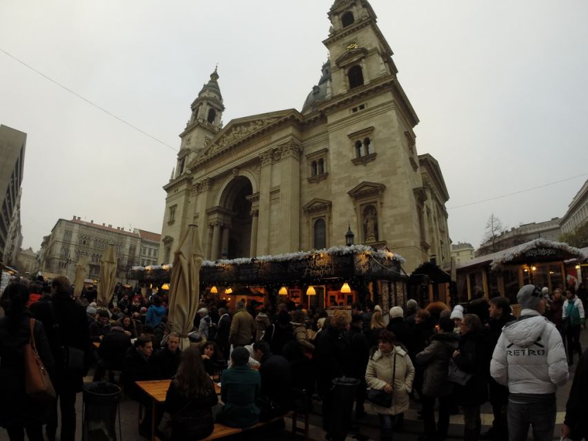 Budapest Christmas Walking Tour w Entry to Basilica - Fashion Street to Vörösmarty Square, where chimney cake steals the show