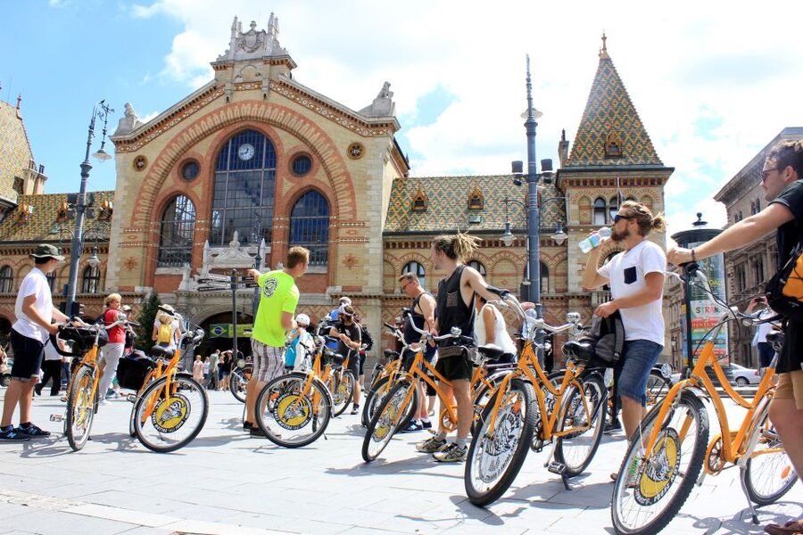 Budapest: City Bike Tour with Coffee Stop - Vajdahunyad Castle complex and the 1896 World Expo connection