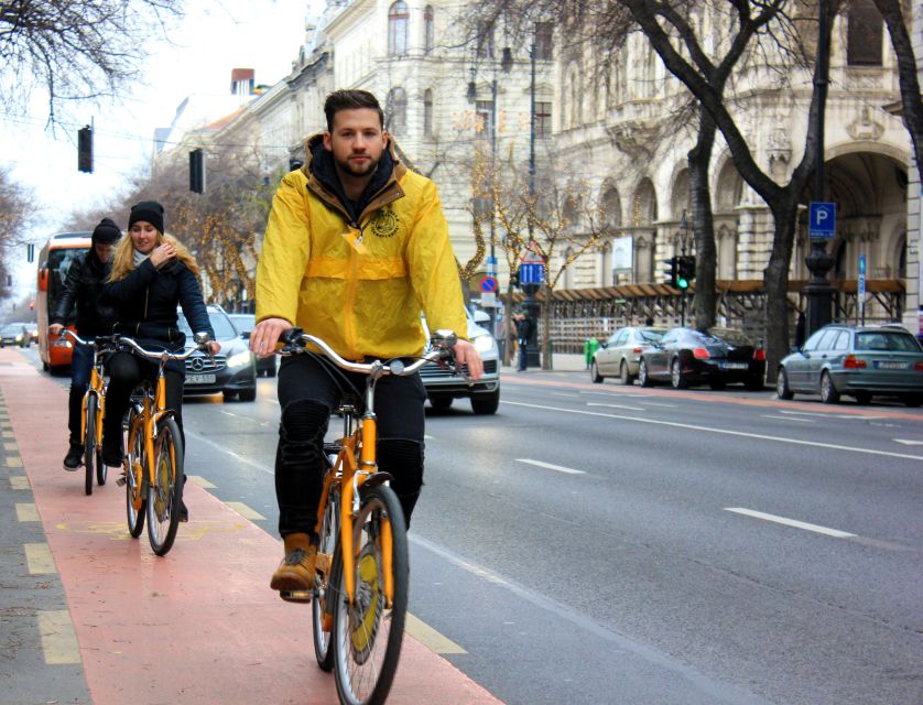 Budapest: City Bike Tour with Coffee Stop - St. Stephen’s Basilica and Liberty Square: power, memory, and the Parliament view