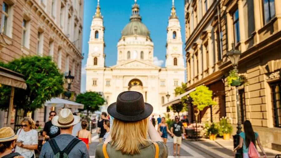 Budapest: City Discovery Tour - Matthias Church: a late-Gothic stop in medieval Buda