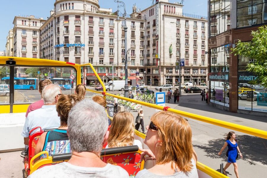 Budapest: City Sightseeing Hop-On Hop-Off Bus Tour & Extras - Practical tips for comfort, safety, and smart timing