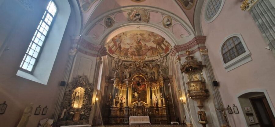 Budapest: Classical Music Concert in St. Michael's Church - Acoustics and atmosphere: why this often becomes a highlight