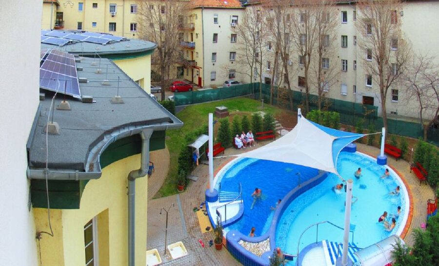 Budapest: Dandar Thermal Bath Full-Day Admission - Saunas and steam rooms, how to get the most out of the heat circuit