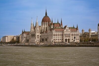 Budapest Danube 1 Hour Sunset or Night Cruise with Audio Guide