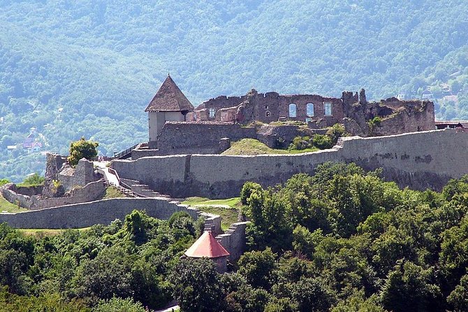 Budapest Danube Bend Private or SmallGroup Tour Lunch and Cruise - A Danube Bend day trip that links three big stops, plus a cruise